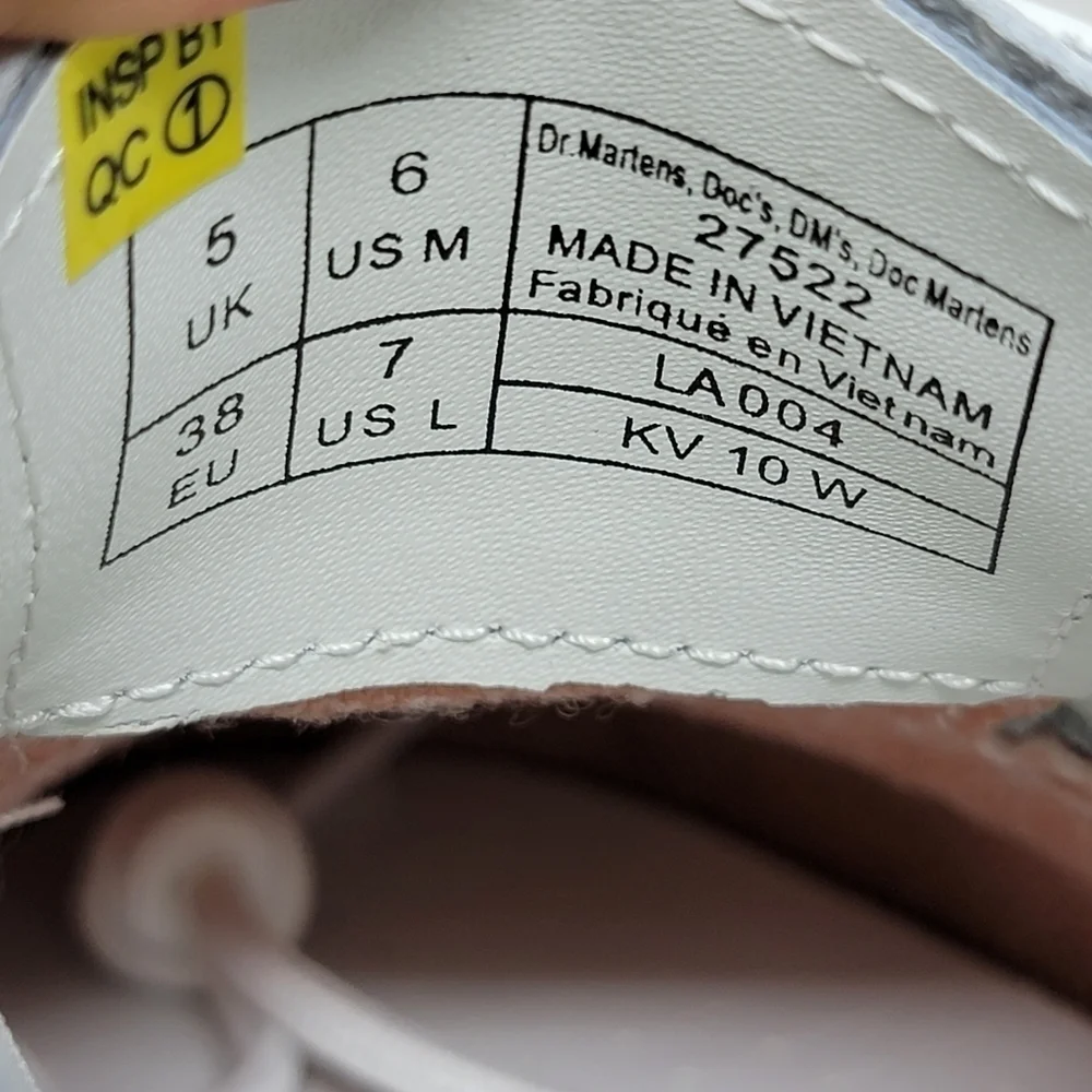 Dr Martens 27522 White Smooth Leather Pride Oxford Shoes Men Sz 6/Wnms Sz 7 New